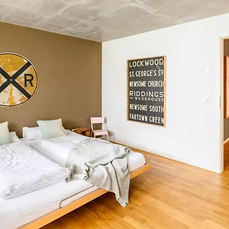 Friz Barn Lofts Stylische Garten Parkplatz Zentral Διαμέρισμα *